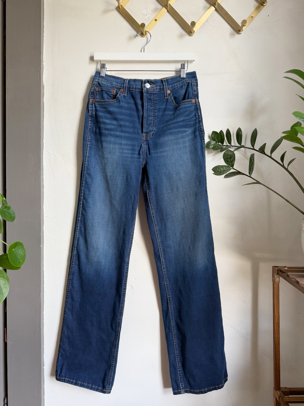 RE/DONE 90s High Rise Loose Jeans in Deep Faded Blue